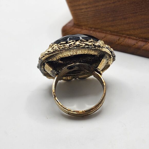 Antique Vintage Beautiful Large Black Glass Adjustable Cocktail Ring Gold Tone - Picture 5 of 8